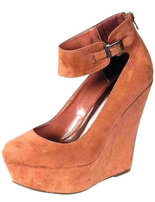Women's cork - sole stiletto heel pumps for a natural touchPumps
