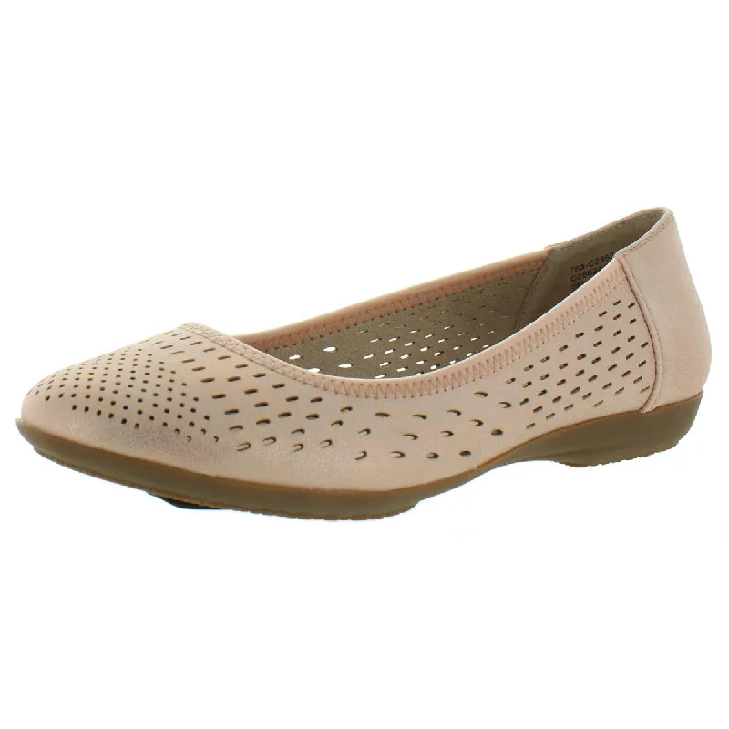 Women's Patent Leather Ballet Flats with Bow Detail in Black for a Classic Look Cliffs by White Mountain Womens Carrie Metallic Faux Leather Ballet Flats