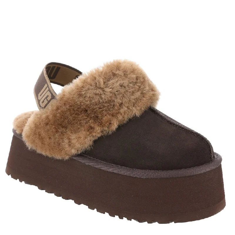 Women's Moccasin - Style Slippers with Fringe Detail in Brown for a Rustic Look Women's Moccasin - Style Slippers with Fringe Detail in Brown for a Rustic Look Womens Shoe UGG FUNKETTE Platform Sheepskin & Suede Slippers 1113474 BURNT CEDAR