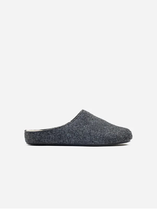 Women's Knitted Cable Pattern Slippers with a Non - Slip Sole in Cream for Indoor Comfort Women's Knitted Cable Pattern Slippers with a Non - Slip Sole in Cream for Indoor Comfort Date Women's Vegan Mule Slippers | Dark Grey Women's Knitted Cable Pattern Slippers with a Non - Slip Sole in Cream for Indoor Comfort Women's Knitted Cable Pattern Slippers with a Non - Slip Sole in Cream for Indoor Comfort Date Women's Vegan Mule Slippers | Dark Grey