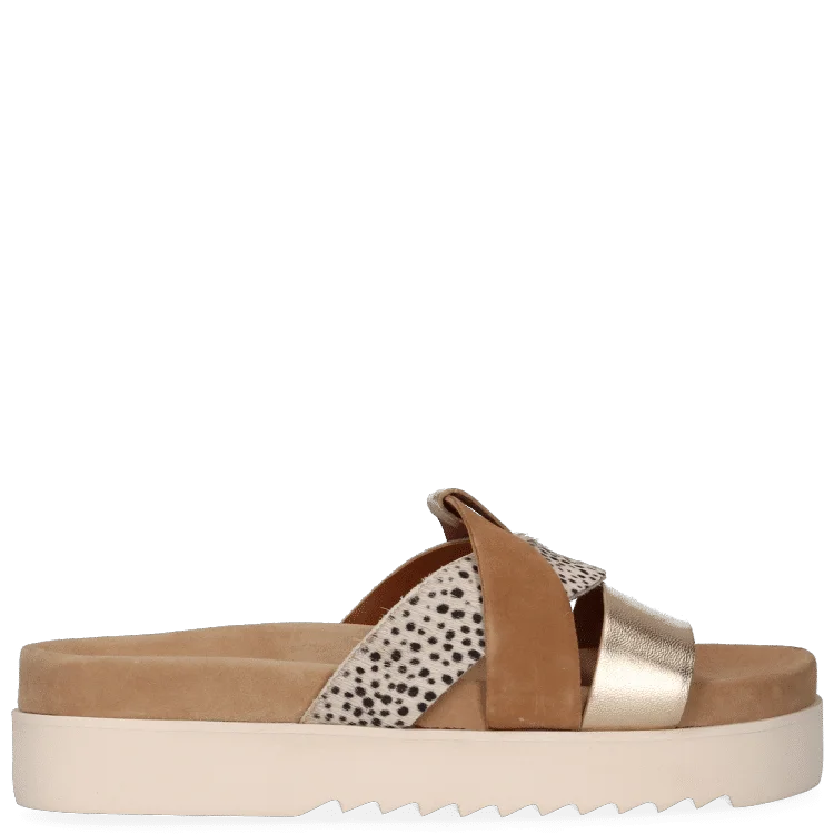 Women's Moccasin - Style Slippers with Fringe Detail in Brown for a Rustic Look Women's Moccasin - Style Slippers with Fringe Detail in Brown for a Rustic Look BARI slippers in Cognac Women's Moccasin - Style Slippers with Fringe Detail in Brown for a Rustic Look Women's Moccasin - Style Slippers with Fringe Detail in Brown for a Rustic Look BARI slippers in Cognac
