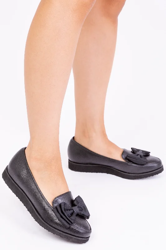 Slip - on men's loafers for easy wearALPHA FLAT BALLET SLIDER WITH BOW IN BLACK FAUX LEATHER Slip - on men's loafers for easy wearALPHA FLAT BALLET SLIDER WITH BOW IN BLACK FAUX LEATHER