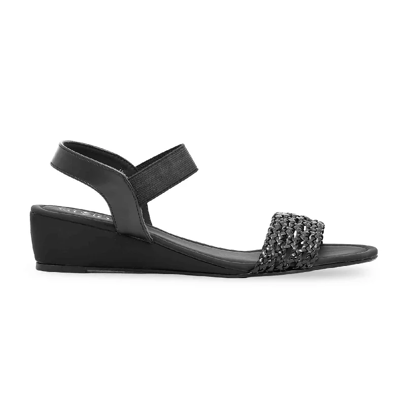Men's sandals with a pointed toe for a stylish lookBlack Formal Sandal FR5336
