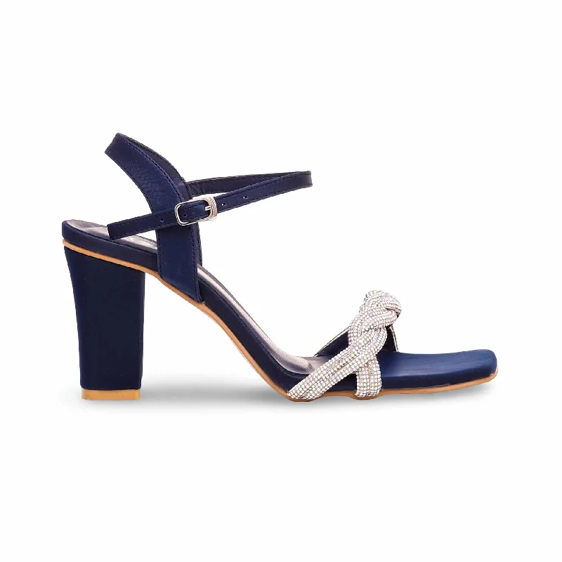 Men's sandals with a contrast stitching detailBlue Fancy Sandal FN5908