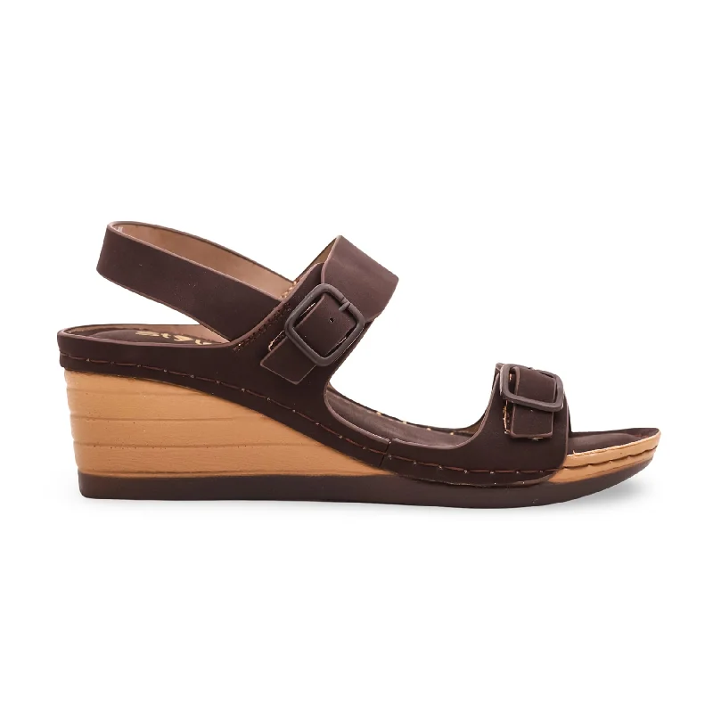 Men's sandals with a decorative buckle or charmBrown Formal Sandal PU0034