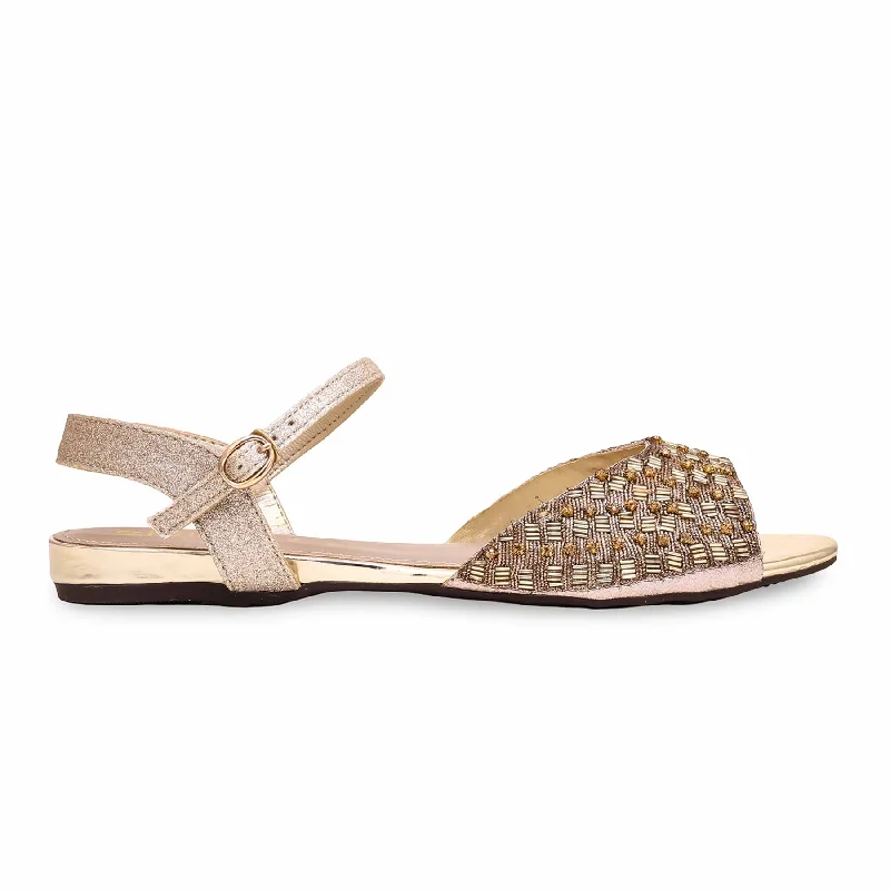 Men's sandals with a toe post designGolden Fancy Sandal FN5998