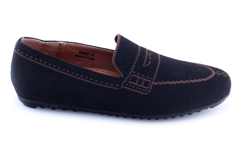 Men's loafers with a moc - toe designLynette&Co Bianca