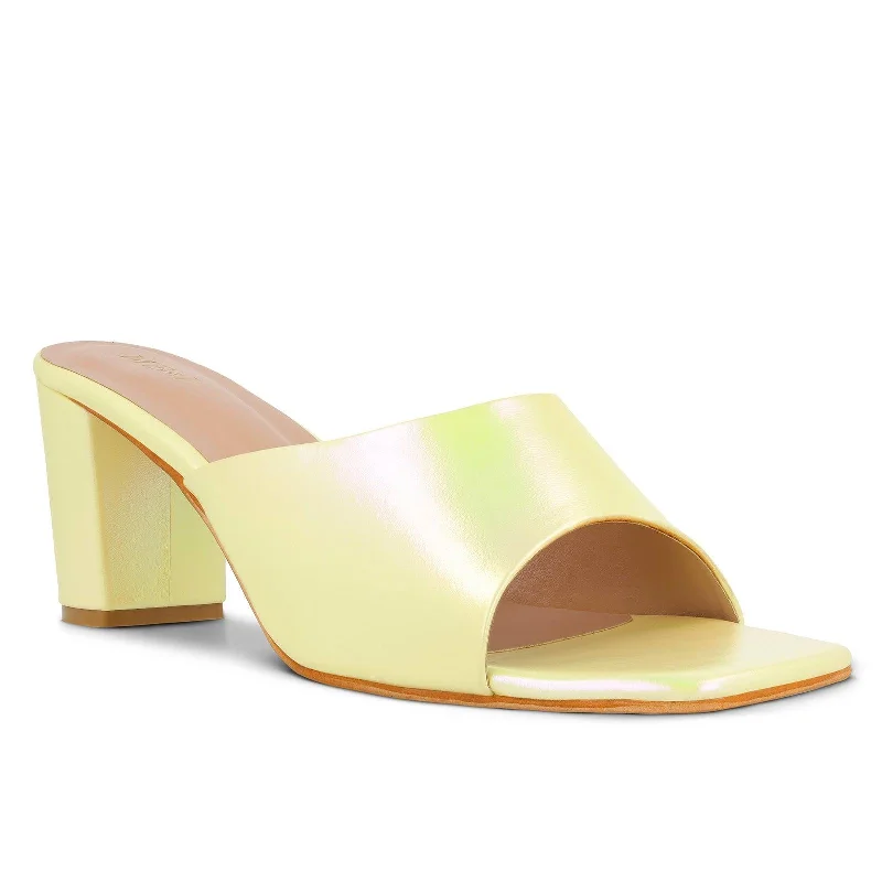 Men's sandals with a cushioned footbedME & I Womens Occasional Wear - MI97037