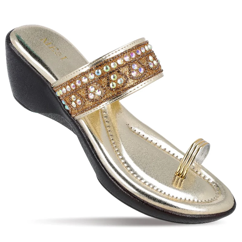 Men's sandals with a contrast stitching detailME & I Women's Occasional Wear - MI97020 Gold Men's sandals with a contrast stitching detailME & I Women's Occasional Wear - MI97020 Gold