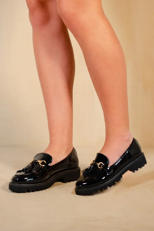 Men's loafers with a leather lining for comfortELIZA TASSEL DETAIL WITH SINGLE METAL BAR LOAFERS IN BLACK HIGH SHINE Men's loafers with a leather lining for comfortELIZA TASSEL DETAIL WITH SINGLE METAL BAR LOAFERS IN BLACK HIGH SHINE