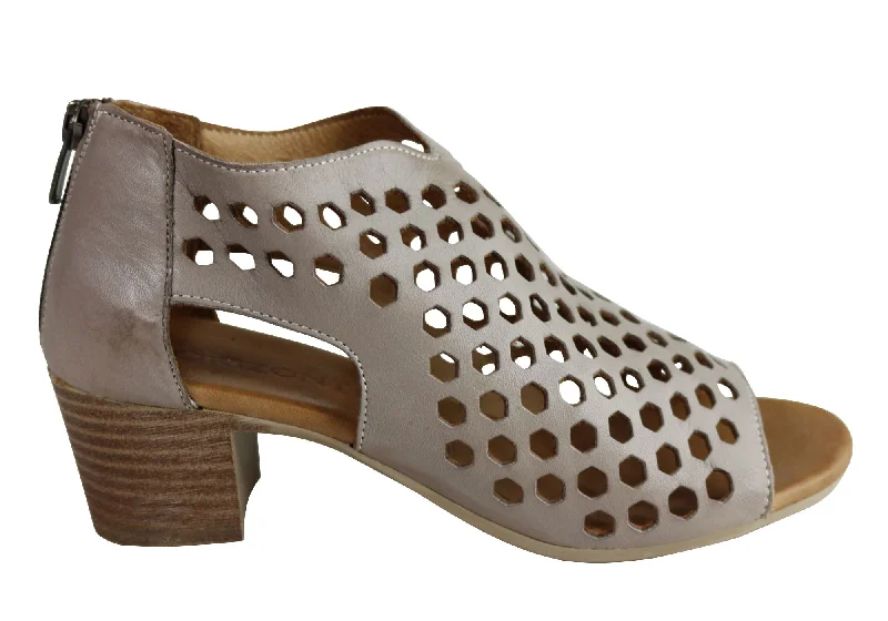 Taupe