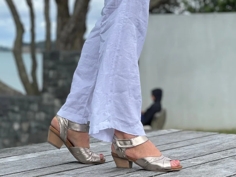 Men's sandals with a buckle closureTango's Ressi available in 3 colours
