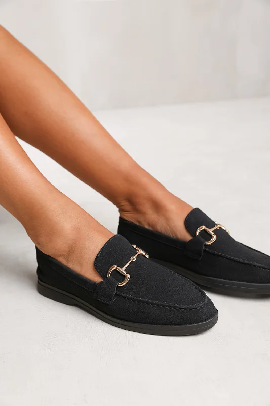 Men's loafers with a contrast stitching detailITALY WIDE FIT SLIP ON LOAFER WITH METAL DETAILING IN BLACK SUEDE Men's loafers with a contrast stitching detailITALY WIDE FIT SLIP ON LOAFER WITH METAL DETAILING IN BLACK SUEDE