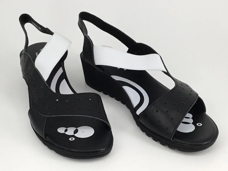 Black/White Leather