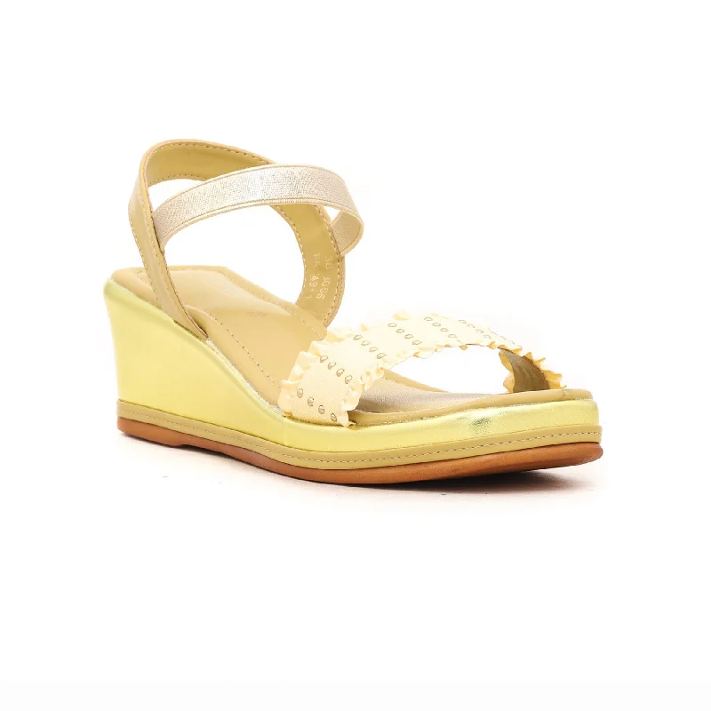 Men's sandals in a neutral color like black or brownYellow Formal Sandal FR4911