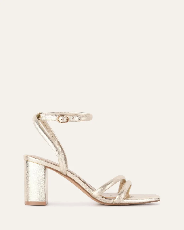 Women's Sandals with a Wedge Heel and a Tassel Detail in Orange for a Trendy Look Women's Sandals with a Wedge Heel and a Tassel Detail in Orange for a Trendy Look Shock - Absorbing Women's Sandals with a Soft Insole in Black for Active LifestylesNINO HIGH HEEL SANDALS SOFT GOLD LEATHER