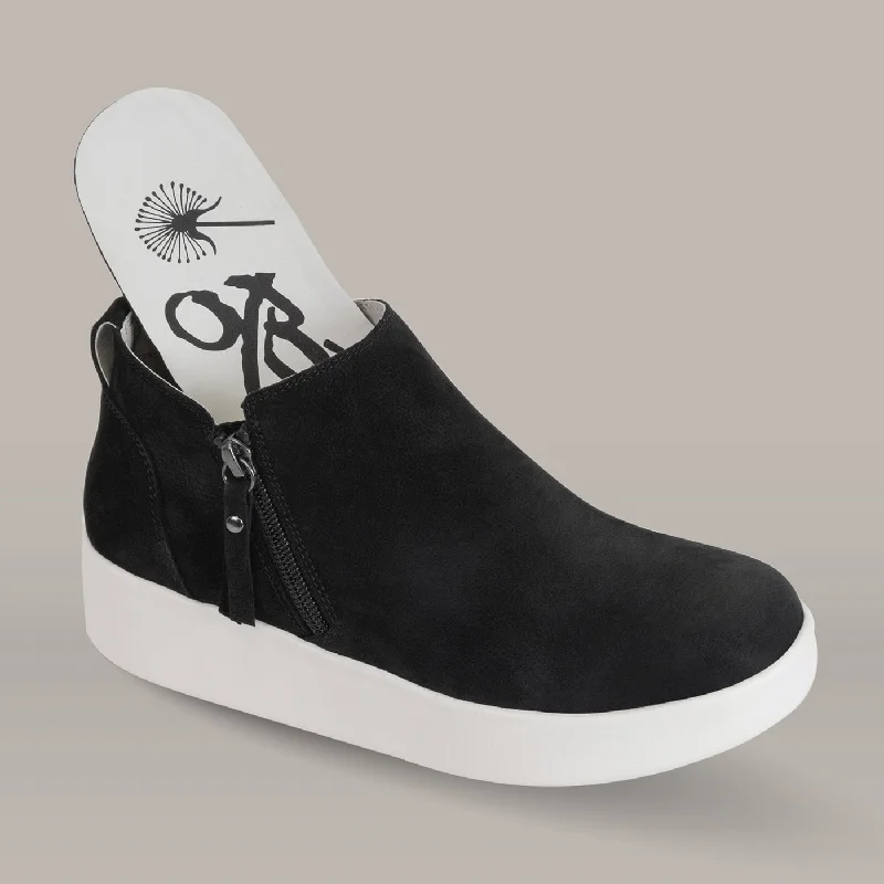 Women's dance athletic shoes with a soft - touch interior ADEPT in BLACK Sneaker Boots Women's dance athletic shoes with a soft - touch interior ADEPT in BLACK Sneaker Boots