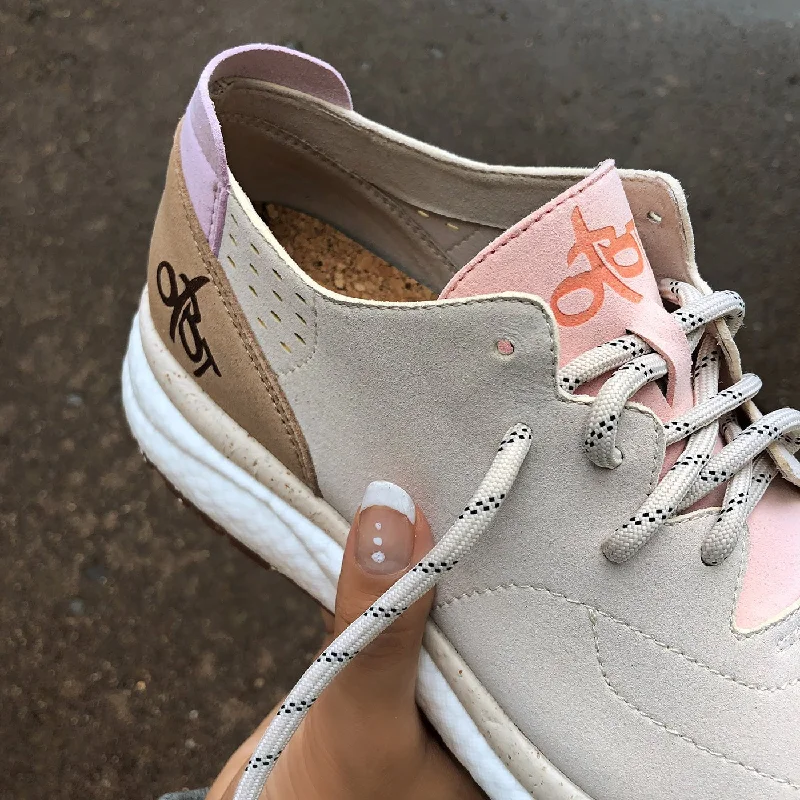 Women's leather - upper athletic shoes for a classic look​ FREE in ROSETTE Sneakers