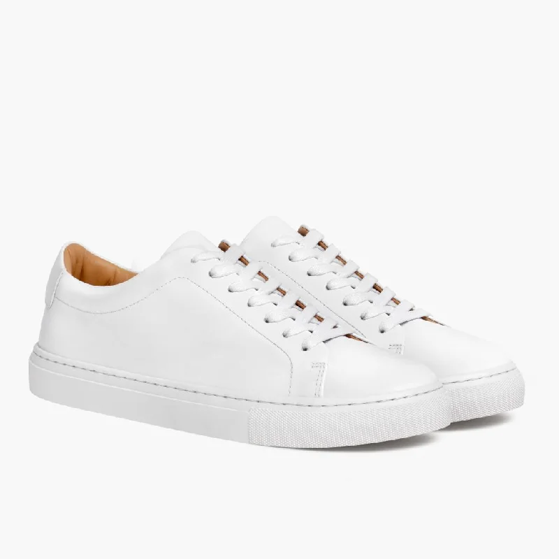 Women's athletic shoes with a wide platform outsole for stability Women's Encore | White Women's athletic shoes with a wide platform outsole for stability Women's Encore | White