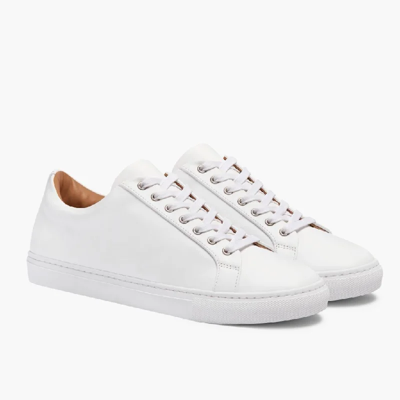 Women's suede - upper athletic shoes for a stylish appearance Women's Premier Low Top | White Women's suede - upper athletic shoes for a stylish appearance Women's Premier Low Top | White