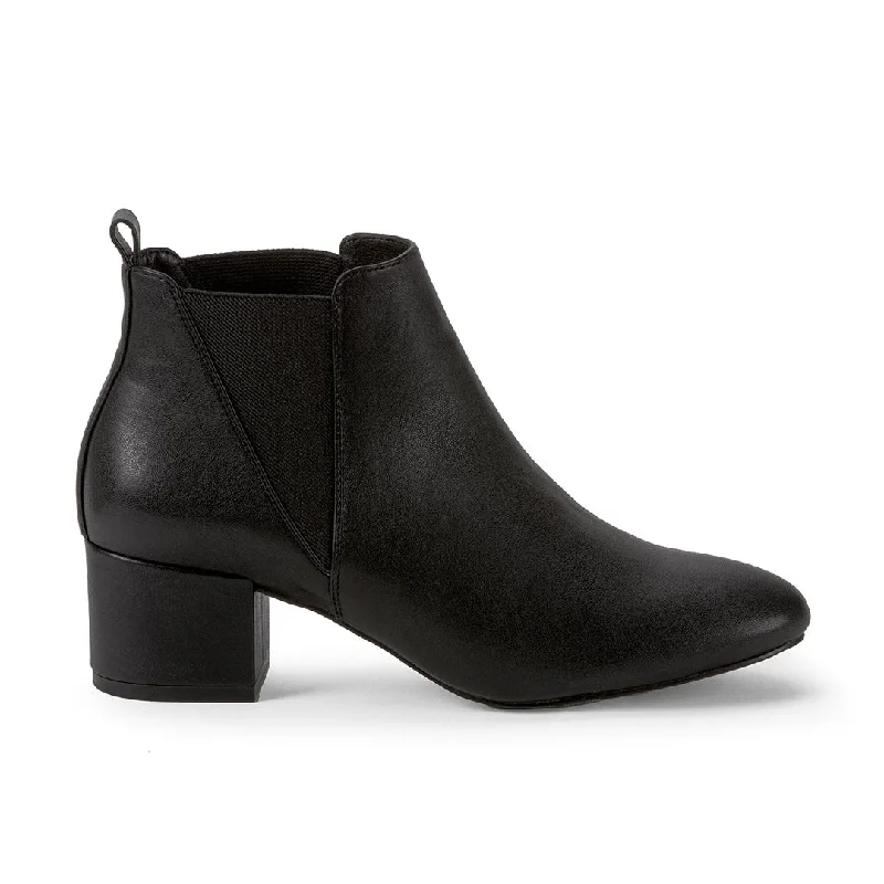 women's flat bootiesBlanca II