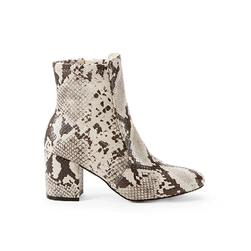 women's booties for wide calvesBrant II