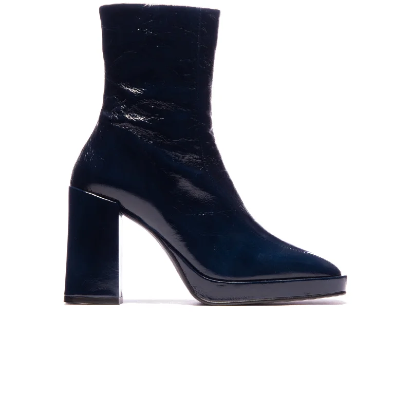 women's ankle boots with elastic sidesHillman Navy Leather